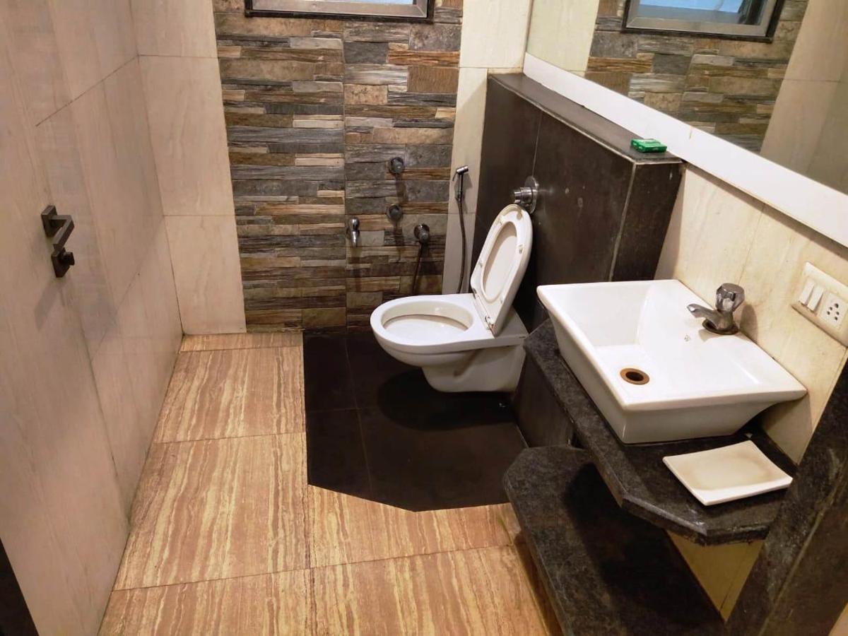 Hotel Praveen 3*