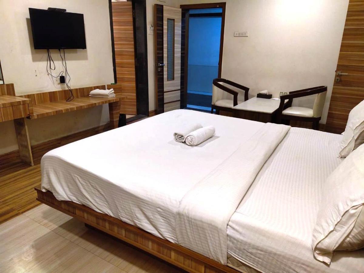 Hotel Praveen Bombaj
